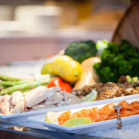 Отель Leiden, An Ihg 4*